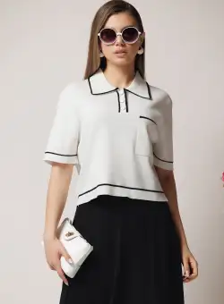 Bluza casual alba din tricot cu buzunar si nasturi