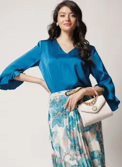 Bluza eleganta din satin turcoaz cu volane la maneci