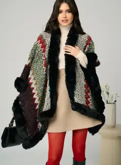 Capa eleganta din tricot colorata cu blanita neagra