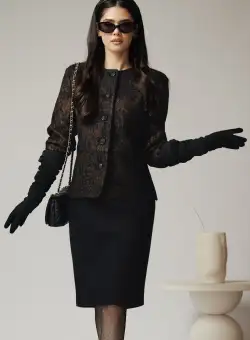 Compleu elegant din lana negru cu fir lurex caramiziu pe sacou