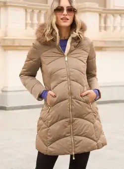 Geaca casual din fas matlasata bej cu blanita la gluga
