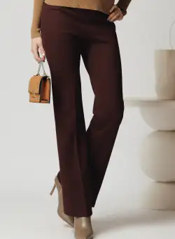 Pantaloni casual din tricot reiat burgundy cu croi evazat