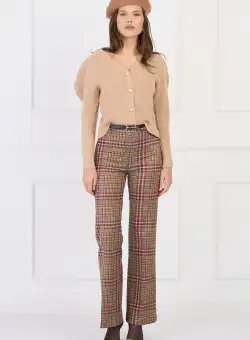 Pantaloni DY Fashion office evazati din stofa catifelata maro cu carouri bordo si accesoriu in talie