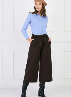 Pantaloni smart-casual din stofa maro evazati cu buzunare si cordon