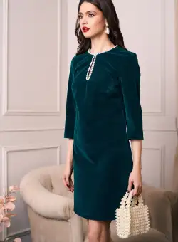 Rochie DY Fashion eleganta din catifea verde cu perle la bust