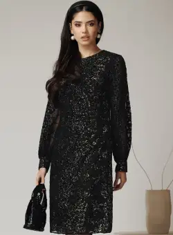Rochie DY Fashion eleganta din tull neagra cu insertii din catifea si fir lurex auriu