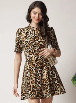 Rochie DY Fashion scurta de zi din triplu voal bej cu animal print si curea in talie