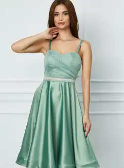 Rochie eleganta din tafta verde cu aplicatie in talie