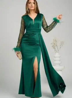 Rochie Ella Collection Alora lunga eleganta din tafta verde cu paiete si pene pe maneci