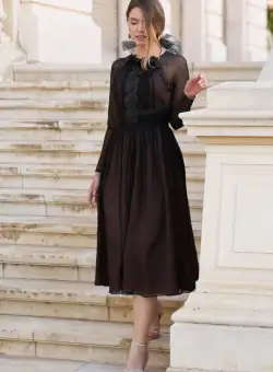 Rochie Leonard Collection din matase naturala neagra cu dublura bej si volanas pe bust