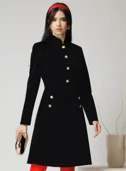 Rochie Moze eleganta din catifea neagra cu nasturi pe bust si la buzunare