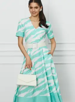 Rochie Oana verde mint cu imprimeu alb si curea in talie