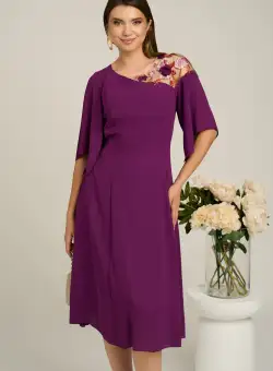 Rochie Viada eleganta din voal magenta cu broderie la bust