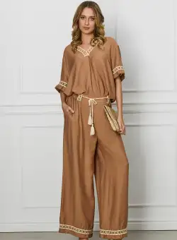 Compleu Ioana maro cu broderie