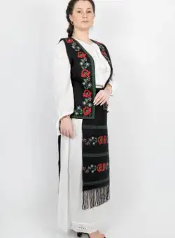 Costum Traditional Vesta si 2 Fote brodate Angi 2