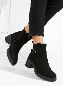 Ghete cu toc Beta negre