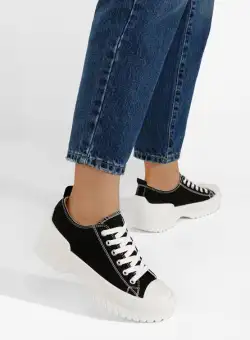 Tenisi dama Artemisia negri