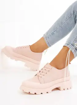 Tenisi dama Lauredo roz