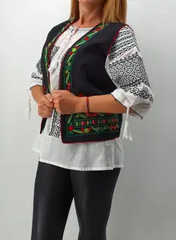 Vesta brodata cu model traditional Roxana