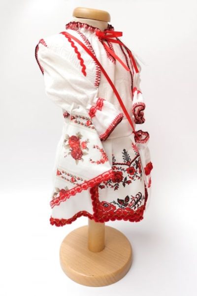 Costum National Dumitra