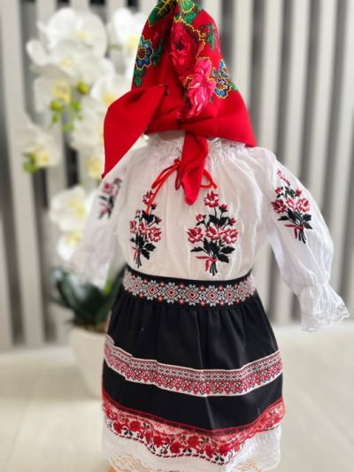 Costum national fete - Muna 9