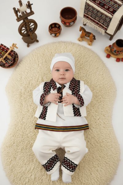 Costum National pentru baieti Adi 11