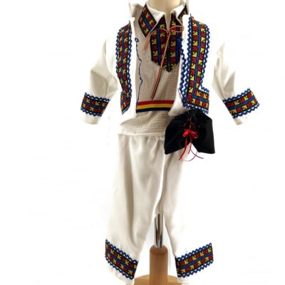Costum National Titel 9