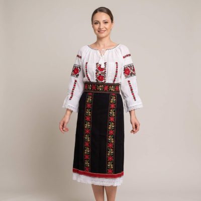 Costum popular format din catrinta , brau si ie - Cezarina 2 ( masuri pana la 6XL )