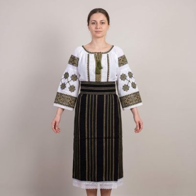 Costum popular format din catrinta , brau si ie - Leah