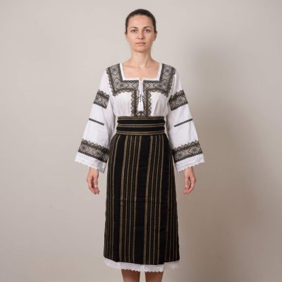Costum popular format din catrinta , brau si ie - Steluta