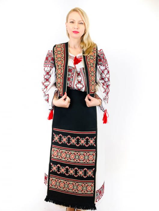Costum Popular nr. 3 format din 5 piese