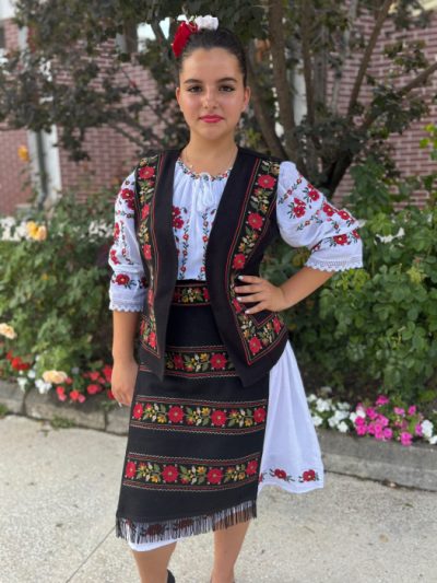 Costum Rochie  Vesta  Brau si 2 Fote Filipa