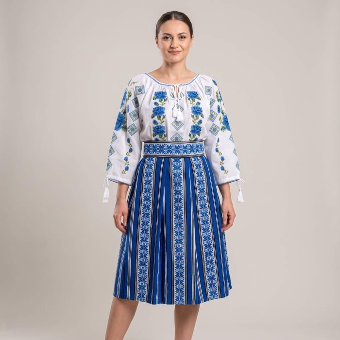 Costum Traditional Dama - Rodica 12