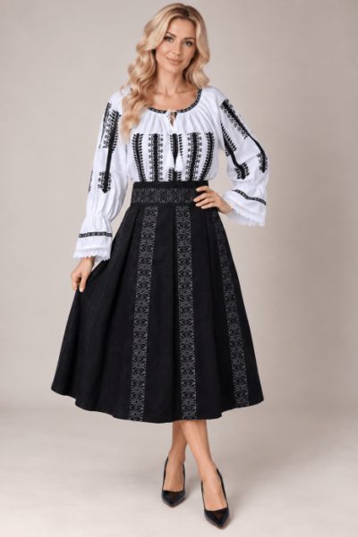 Costum Traditional Dama - Rodica 17