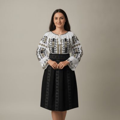 Costum Traditional Dama - Rodica 23