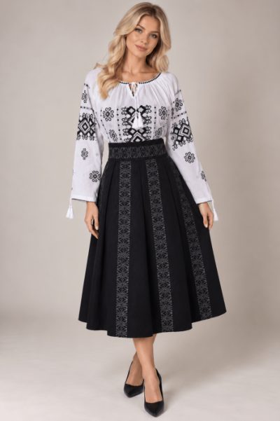 Costum Traditional Dama - Rodica 25