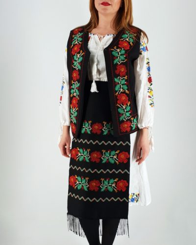 Costum Traditional Vesta si 2 Fote brodate Aurica - Marime Mare