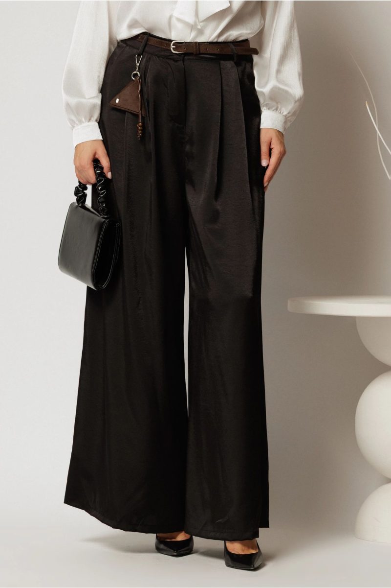 Pantaloni negri din satin cu croi larg si curea in talie