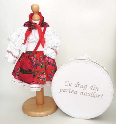Set Botez Traditional a    Costum Traditional Fetite Floral - 2 piese   costumas si cutie botez