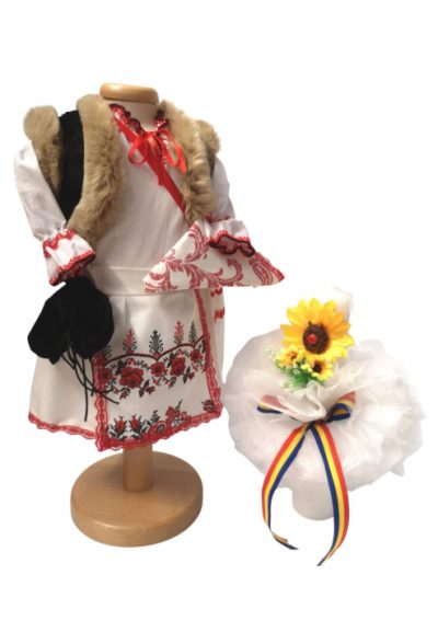 Set Botez Traditional a    Miriam a    2 piese   costumas si lumanare
