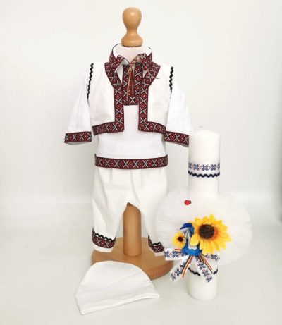 Set Botez Traditional Adi 10 a    2 piese   costumas traditional si lumanare Botez Traditional