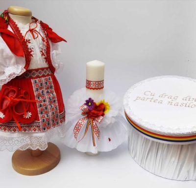 Set Botez Traditional Marina 11 - 3 piese   costumas, lumanare si cufar