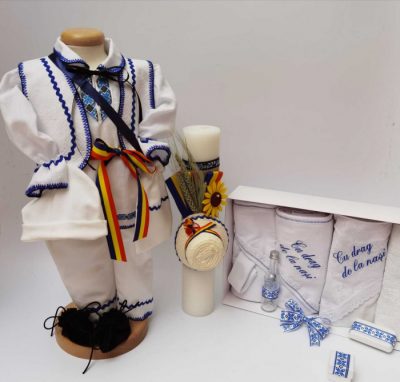 Set Botez Traditional Raul 16 - 3 piese  Botez Traditional : costumas , trusou si lumanare