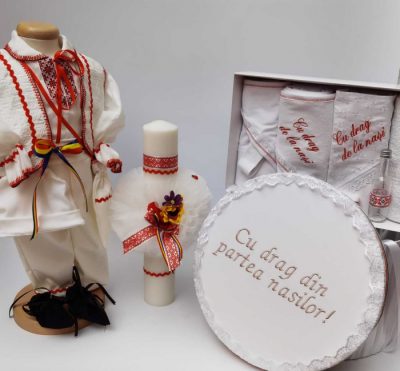 Set Botez Traditional Raul 18 - 4 piese   costumas, trusou, lumanare si cufar