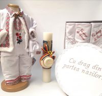 Set Botez Traditional Raul 20 a,     3 piese   Botez Traditional : costumas, lumanare si trusou