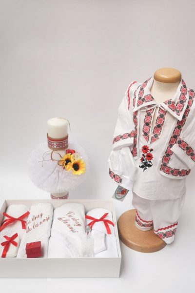 Set Botez Traditional Raul 5 - 3 piese   Botez Traditional: trusou, lumanare, costumas