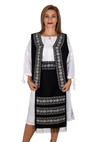 SET Traditional - Vesta, brau si 2 Fote brodate cu model traditional Alina 2