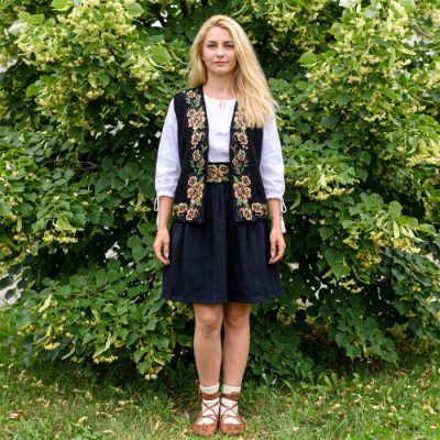 Set Vesta traditionala si brau - Galben