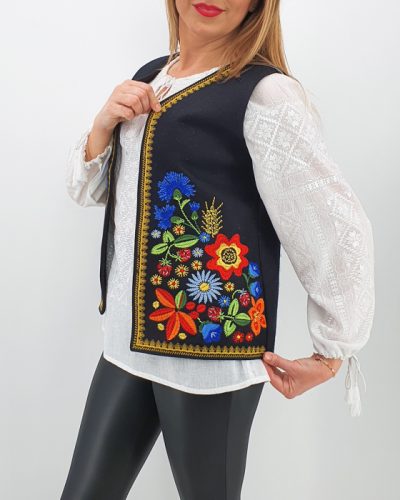 Vesta brodata cu model traditional Angi 9