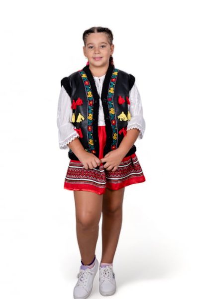 Vesta traditionala fetite cu blanita